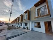 CASA EN VENTA EN BOSQUES DE SANTA ELENA, ESQUINERA