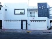 Casa en Venta en Bosques del Poniente, Santa Catarina,...