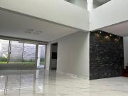 CASA EN VENTA EN BOSQUES DEL REFUGIO REMODELADA