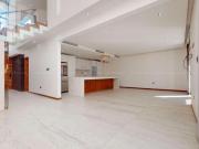 CASA EN VENTA EN BOSQUES DEL VALLE CON PANELES SOLARES,...