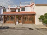 CASA EN VENTA EN BOSQUES DEL VALLE CP 55717 SAN FCO...