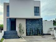 Casa en venta en Bosques Tres Marias, Morelia, Michoacán...