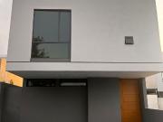 CASA EN VENTA EN BOSQUES VALLARTA