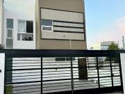 Casa en Venta en Bosques Vallarta con Roof Garden de...