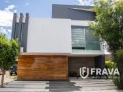 Casa en venta en Bosques Vallarta, Zapopan, Jalisco