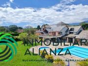 casa en venta en brisas de guatiguara i. Cod V61867