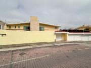 CASA EN VENTA EN BUGAMBILIAS 1ERA SECCION