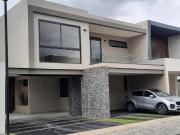 Casa en venta en Bugambilias 1era Sección, Zapopan, Jalisco Casa en venta en Bugambilias 1era Sección, Zapopan, Jalisco