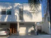 Casa en Venta en Bugambilias Primera Seccion, Zapopan