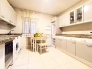Casa en venta en Burgos, Barriada de Yagüe. Venta de...