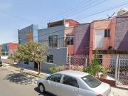 Casa en Venta en C. Batallón de San Blas, Jardines de...