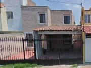 CASA EN VENTA EN C. GUATEMALA COL. TABACHINES IRAPUATO...