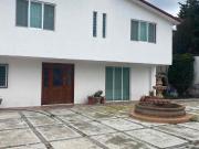 Casa en venta en Cacalomacan