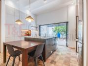 Casa en venta en Calella. Casa reformada con parking a...