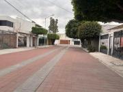 Casa en venta en Calesa Atrás de Robinson Crash Bernardo...