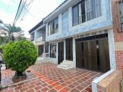 Casa En Venta En Cali En Napoles V262096