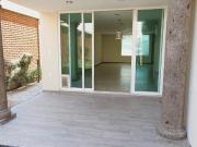 CASA EN VENTA EN CALIMAYA. BOSQUE DE LAS FUENTES