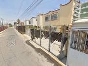 Casa en venta en Calle 115 Ote., Lomas del Sol, Heroica...