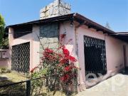 Casa en Venta en Calle Adolfo Arenas