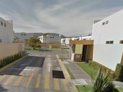 CASA EN VENTA EN CALLE BONCE, PARQUE ARRAYANES, ZAPOPAN,...