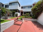 Casa en venta en calle cerrada en Circuito Poetas. Cd....
