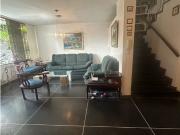 Casa en venta en calle cerrada ubicada en La Trinidad