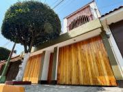 CASA EN VENTA EN CALLE CUPULAS NUMERO 109 COL. JARDINES...