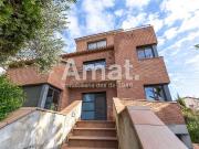 Casa en venta en calle Del Canari, Rubí, de 144 m² 4...