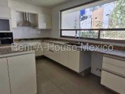 Casa en Venta en Calle Jose Mariano Salas, Lomas Verdes...