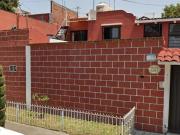 CASA EN VENTA EN CALLE LESINA, COL. LOMAS ESTRELLA,...