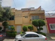 Casa en venta en calle Palenque, col. Vértiz Narvarte,...