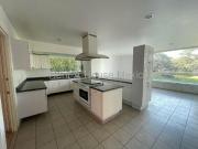 Casa en Venta en Calle Paseo de Valle Escondido, Club de...