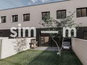 Casa en venta en calle Pintor Guàrdia, Manlleu, de 136...