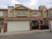 Casa en Venta en Calle Portimao, Real Madeira RU 25 3550