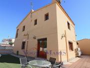 Chalet en venta en calle Requesens, Castelló d´Empúries,...