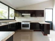 Casa en venta en Calle Sauces, Cipres de Zavaleta,...