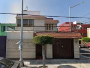 Casa en Venta en Calle Villa Cuitláhuac Colonia Villa de...