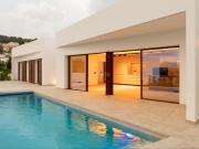 Casa en venta en Calp, Pueblo. Villa moderna de lujo en...