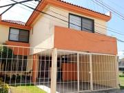 Casa en venta en Camino Real a Cholula, recamara en...