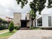 Casa en Venta en Campestre del Bosque – 4 Recs y Gran Jardín