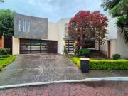 CASA EN VENTA EN CAMPESTRE MORILLOTLA CON ALBERCA Y GYM!...