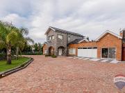 CASA EN VENTA EN CAMPOS DE ROCA