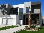 CASA EN VENTA EN CAMPOS ELISEOS CON ALBERCA