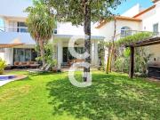 Casa en Venta en Cancun en Residencial Cumbres Con Doble...