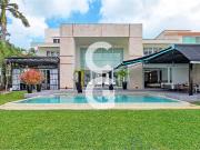 Casa en Venta en Cancún en Residencial Isla Dorada...