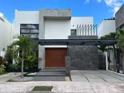 CASA EN VENTA EN CANCUN EN RESIDENCIAL LAGOS DEL SOL