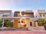 Casa en Venta en Cancun en Residencial Lagos del Sol con...