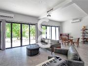 Casa en Venta en Cancún en Residencial Lagos del Sol con...