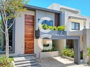 Casa en Venta en Cancún en Residencial Vía Cumbres con...