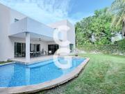 Casa en Venta en Cancun en Residencial Villa Magna con...
